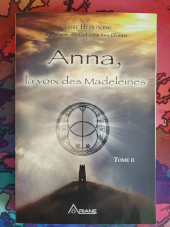 livre-dd-anna-la-voix-des-madeleines